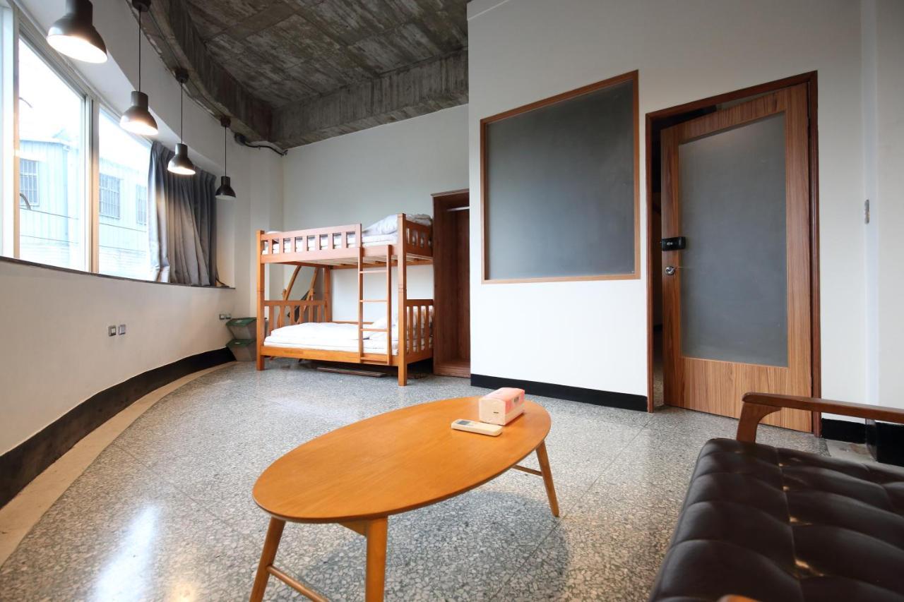 View Hostel Хуалиен Сити Екстериор снимка